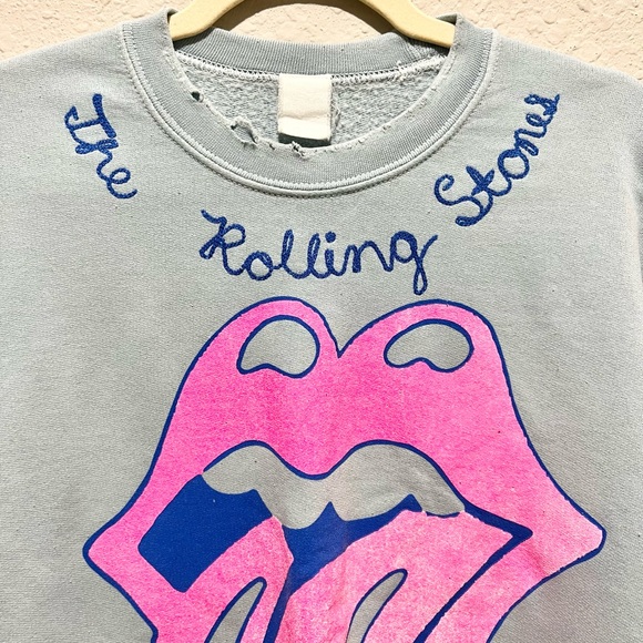 Madeworn: The Rolling Stones Chainstitch Sweatshirt in Blue Haze XS - Picture 5 of 8